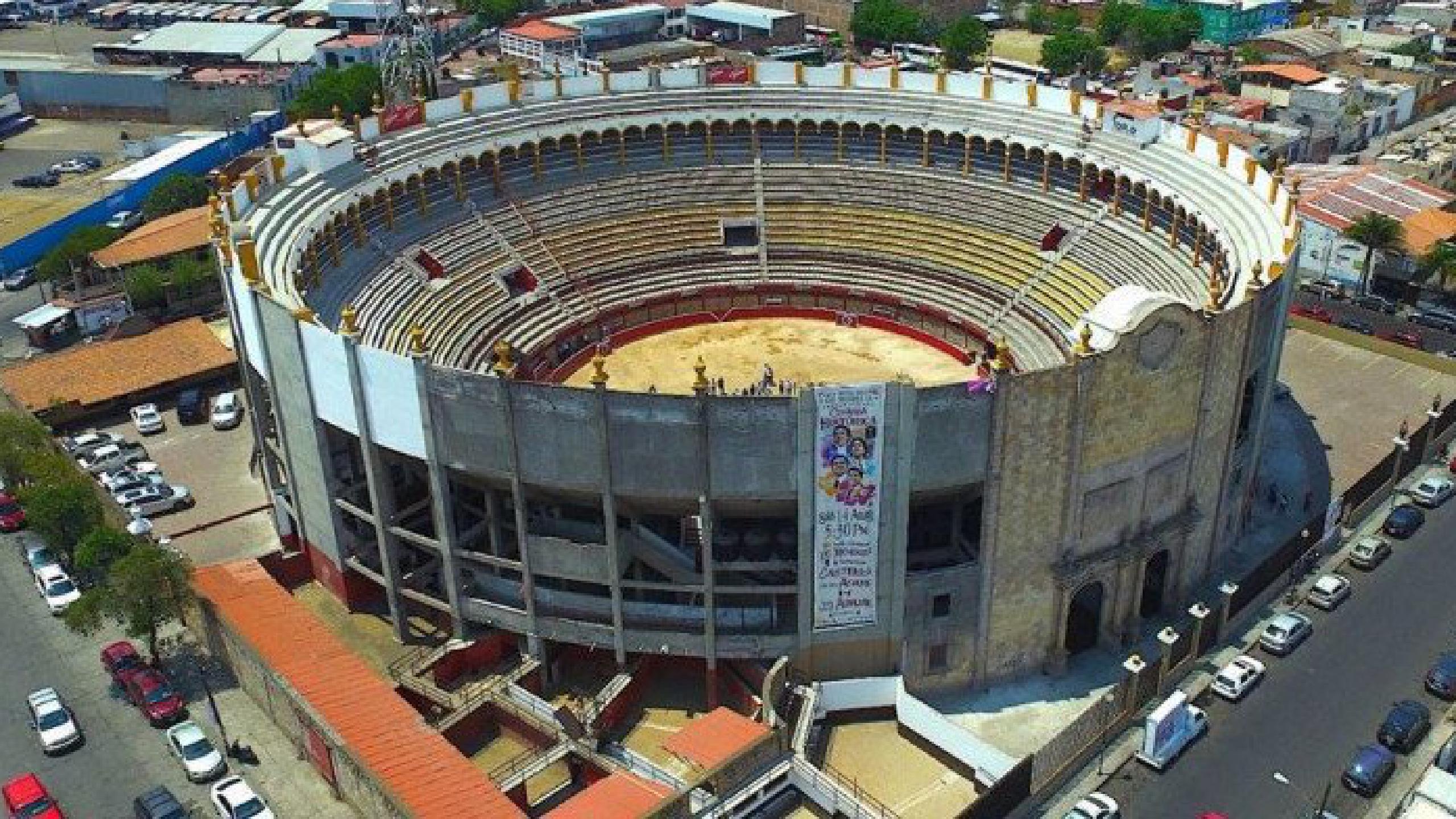 Conmemora La Monumental De Morelia A Os Con Carteles Estelares